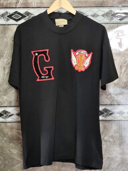 بلوز GUCCI رقع وتطريز بارز
